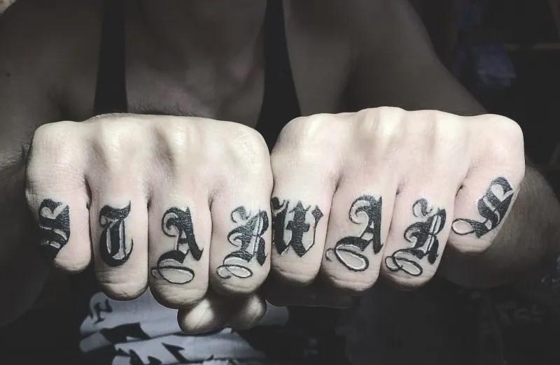 Ghim của julius lopez trên Tattoo Ideas | Hình xăm thiên chúa, Hình xăm ở bàn  tay, Hình xăm mực