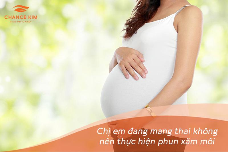 [Chia sẻ] TOP 7+ đối tượng không nên phun môi