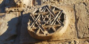 Vén màn bí mật về ngôi sao 6 cánh (P.1): Biểu tượng huyền bí trong Do Thái giáo