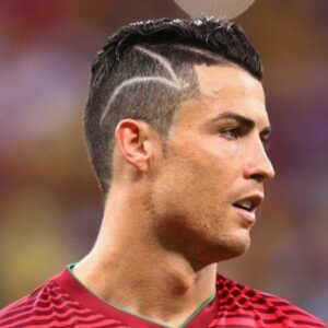 5 kiểu tóc ấn tượng nhất của Cristiano Ronaldo