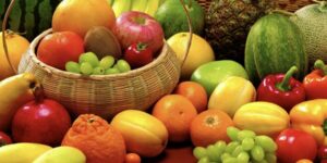 Phun môi nên ăn hoa quả gì? Top 10 loại quả cực tốt để nhanh phục hồi